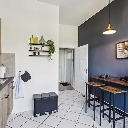 Nasa Homes 4 Altbauwohnung Zentral Inkl Smart Tv Netflix Garten *