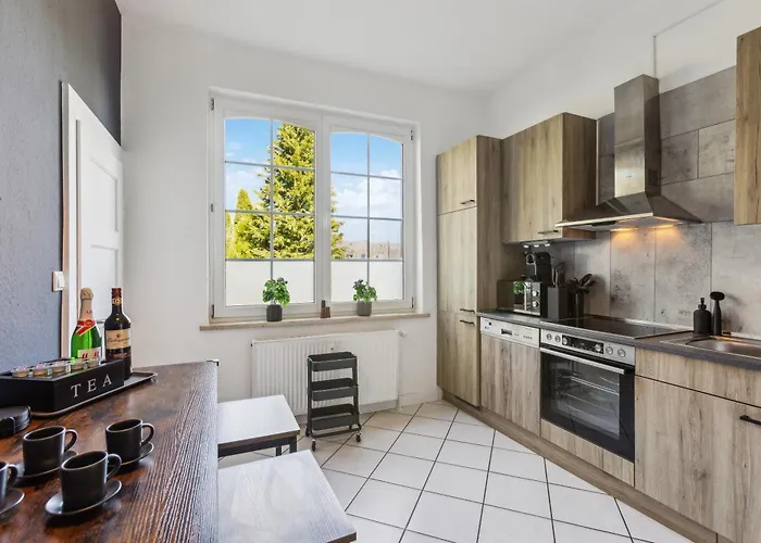شقة Nasa Homes 4 Altbauwohnung Zentral Inkl Smart Tv Netflix Garten