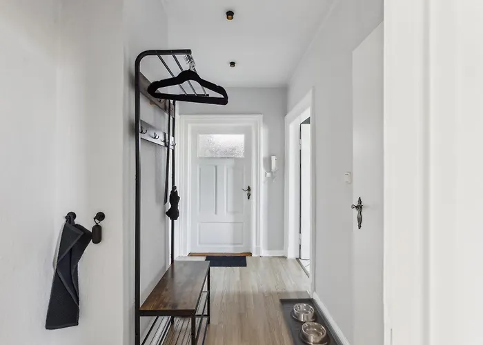 Nasa Homes 4 Altbauwohnung Zentral Inkl Smart Tv Netflix Garten شقة